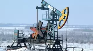 Цена на нефть Brent поднялась выше 35 долларов за баррель