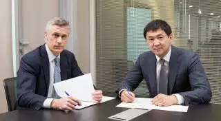 Кайрат Сатыбалдыулы и "Бэринг Восток" подписали меморандум о сотрудничестве