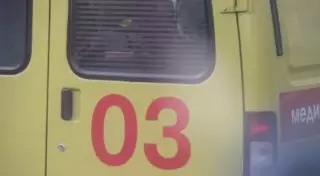 В Акмолинской области мальчик во время игры прыгнул с крыши туалета и умер