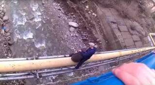 Подростки засняли на видео спасение девушки от самоубийства в Алматинской области