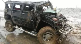 Hummer с россиянами вылетел с трассы и перевернулся в Кызылорде