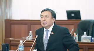 Спикер парламента КР подал в отставку из-за брата, который может стать премьер-министром