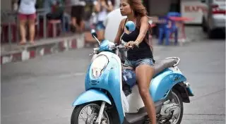 Владельцам мопедов напомнили о необходимости иметь страховку