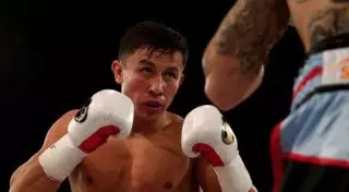 Головкин побьет Сондерса даже с привязанной рукой - эксперт