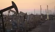 Цены на нефть превысили психологическую отметку в 45 долларов за баррель