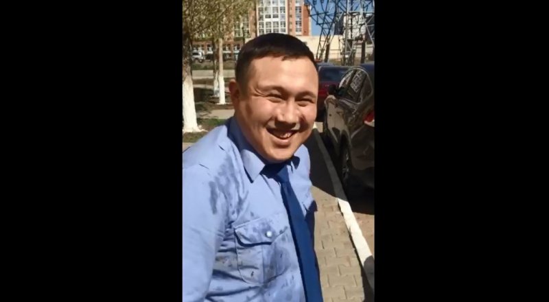 Скриншот с видео. Жаннат Набиуллин.