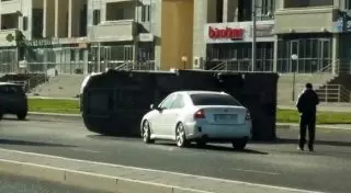 В центре Астаны перевернулась "ГАЗель"