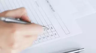 Казахстанку удивили вопросы про секс в тестах для пятиклассников