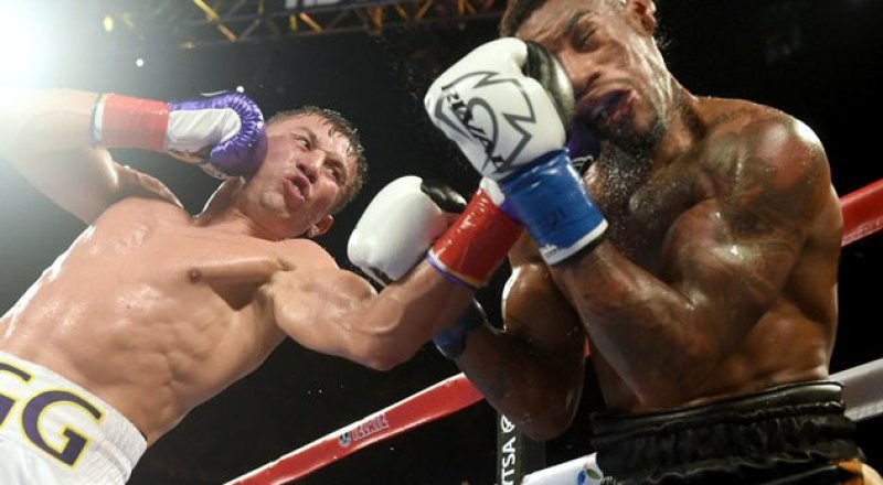 Фото с сайта ringtv.craveonline.com