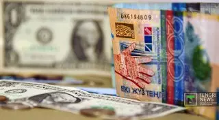 Тенге укрепился по итогам утренней сессии KASE