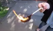 Журналистов шокировал эксперимент с творогом, который горит, как факел