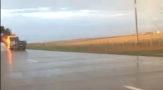 Очевидец снял горящий грузовик на трассе Астана - Павлодар