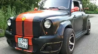 Необычный "горбатый запорожец" продают в Караганде