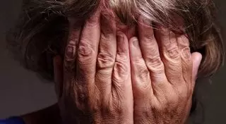 Неизвестный изнасиловал и убил 88-летнюю пенсионерку в Караганде