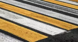 Автобус насмерть сбил пенсионера на "зебре" в Караганде