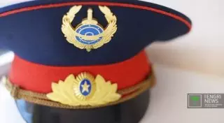 Полицейские Казахстана перечисляют деньги семьям погибших в Алматы коллег