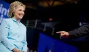 Клинтон опережает Трампа по популярности