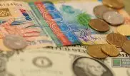 Курс нацвалюты к доллару упал до 353 тенге