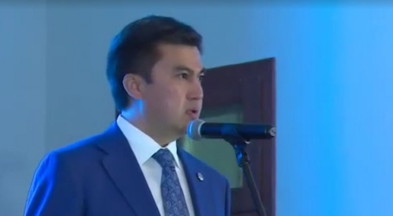 Кадр из видеоролика facebook