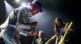 Прощание с легендой: Умирающий лидер The Tragically Hip дал последний концерт