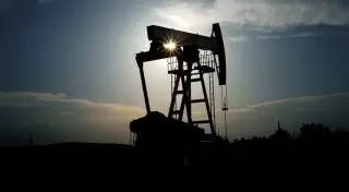 Объемы открытых запасов нефти в мире упали до минимума за 70 лет