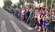 Жители Ташкента прощаются с Исламом Каримовым