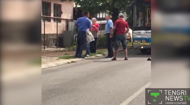 Кадр из видео Youtube