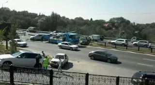 Массовое ДТП произошло на ВОАД в Алматы