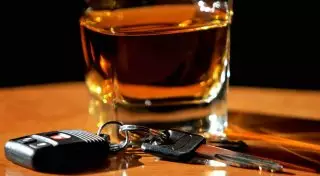 Судья рассказал, как разрешил дело о выпившем водителе, отдавшем руль другу