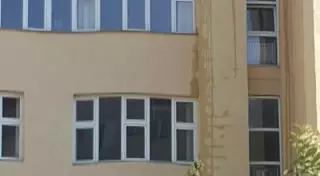 В Алматы горячей водой затопило здание школы