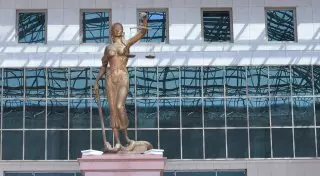 Верховный Суд обещает смартфоны победителям викторины