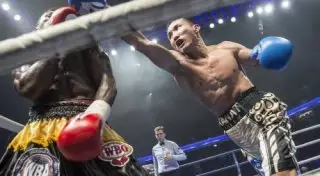 Возможную причину травмы Каната Ислама назвал российский менеджер