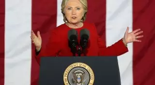 Богачи разбогатели за день на 35 миллиардов долларов, ожидая Клинтон в Белом доме