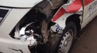 ДТП с участием скорой и патрульного авто произошло в Астане