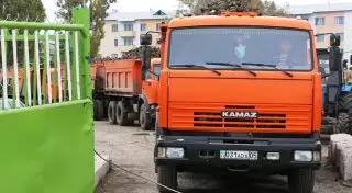 Водитель грузовика скончался в очереди на отгрузку сахарной свеклы в Алматинской области