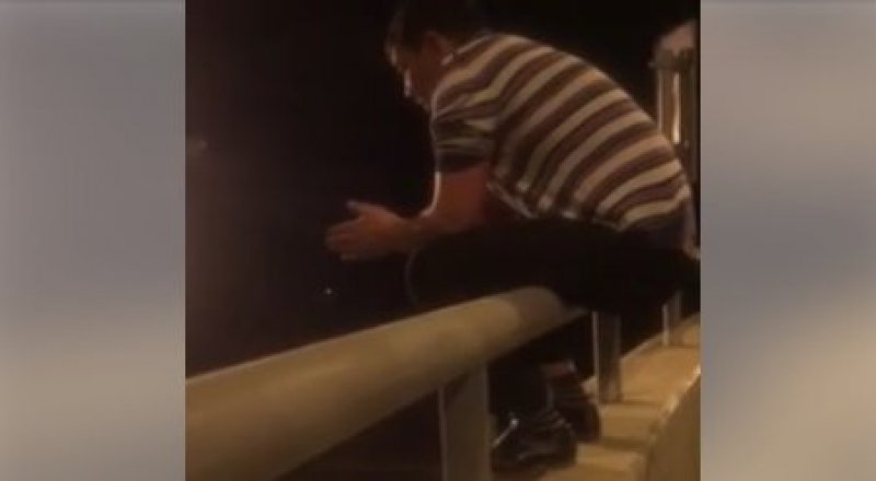 Кадр с видео.