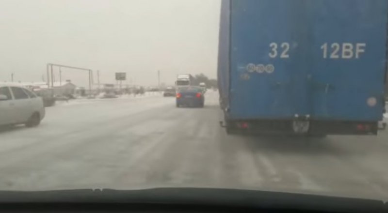 Кадр с видео.