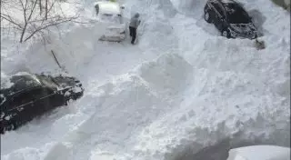 Байбек высказался о небывалом снегопаде в Алматы