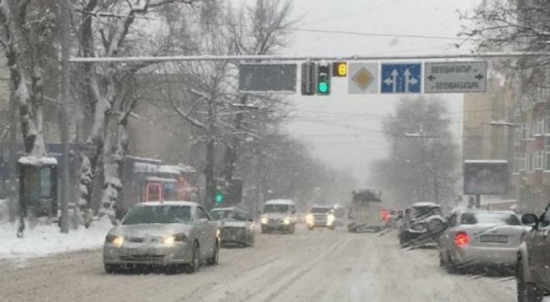 Алматы во время снегопада. 