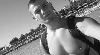 Умерший в первом бою британский боксер стал донором сердца