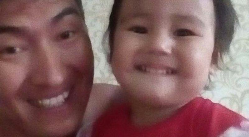 Дастан Аныкбаев с дочкой/ фото из семейного архива 