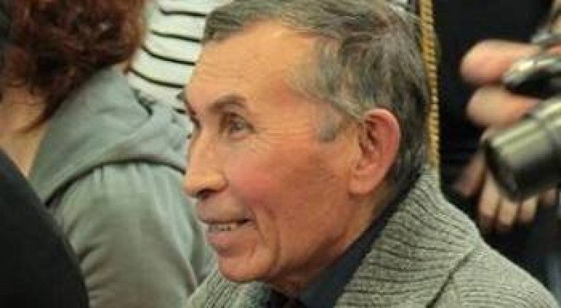 Едиге Турсунов на презентации книги "Вечное небо казахов". © facebook