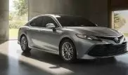 Toyota официально представила новую Camry