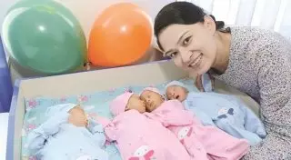 Четверняшек из Астаны выписали домой спустя месяц после рождения