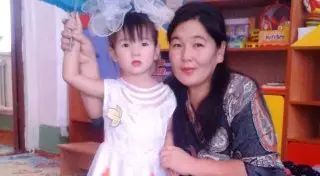 "Гульдана погибала, а врачи ужинали" - сестра умершей роженицы в Атырау