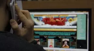 Алматинка отсудила деньги за публикацию ее фото на сайте интимных объявлений