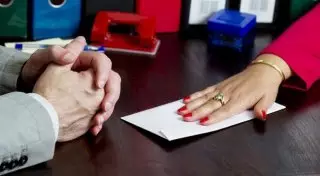 Казахстан опустился на 131-ю строчку в индексе восприятия коррупции