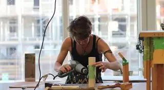 Создание мебели с помощью пластиковых бутылок