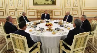 Назарбаев рассказал о современных вызовах, стоящих перед казахстанцами