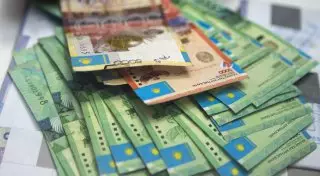 Повышение ставки ФРС США, падение цен на нефть: каким будет курс тенге